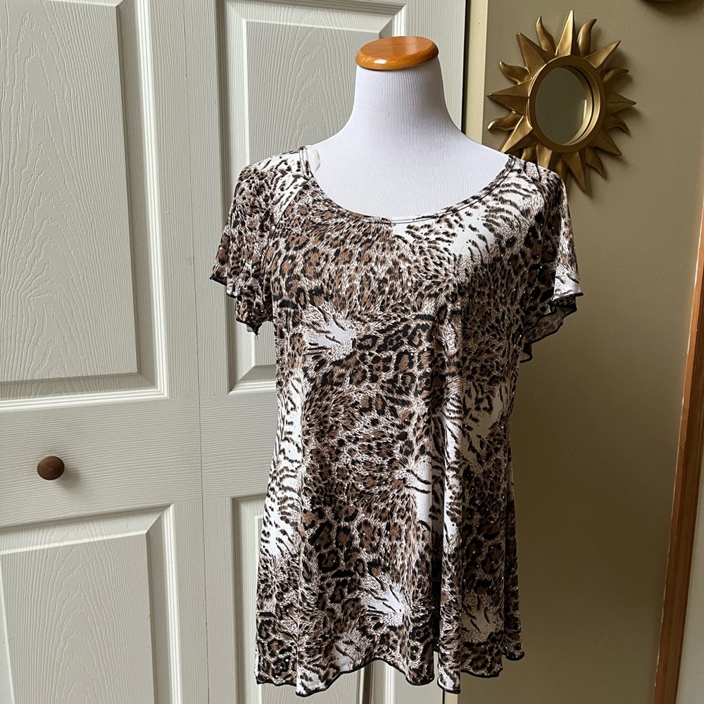 Brown and White Asymmetrical Short Sleeve Blouse